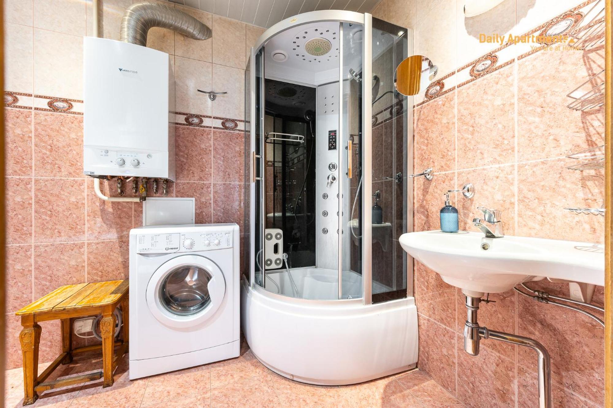 Korter Luxury Suites With Sauna By Rikas Hotels